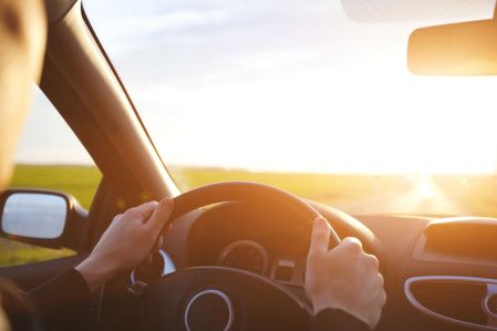 Aktuelles-Neustart in die Auto-Saison_Lenkrad